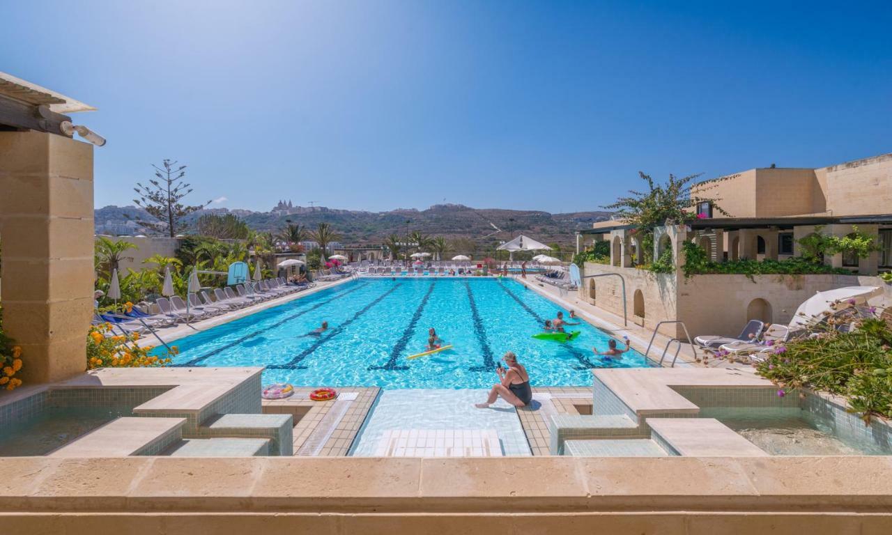 Mellieha Holiday Centre Extérieur photo