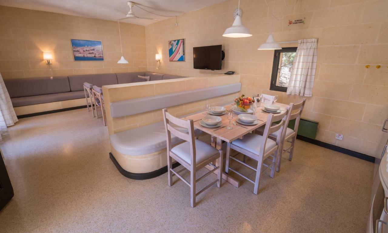 Mellieha Holiday Centre Extérieur photo